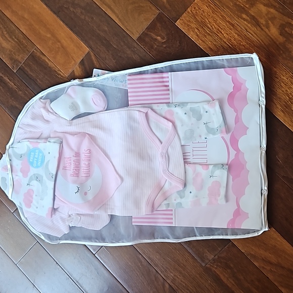 7pc 3-6mo Gift Set NWT - Picture 6 of 6